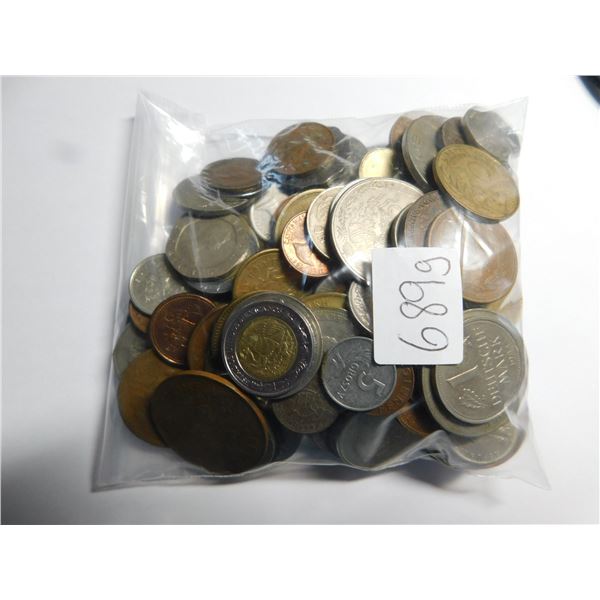 BAG OF FOREIGN COINS 680G