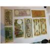 Image 2 : 8 FOREIGN BANK NOTES