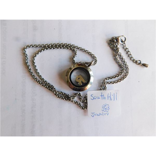 SOUTH HILL NECKLACE AND PENDANT