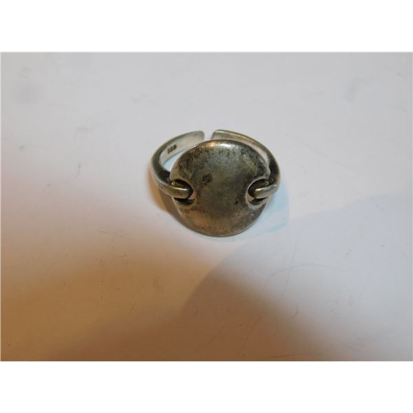 STERLING SHIELD RING SIZE 5 ½
