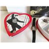 Image 4 : Elvis Karaoke DVD, Elvis Heart Box e/ Spoons & Card