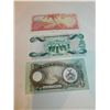 Image 3 : 3-VINTAGE BANKNOTES.