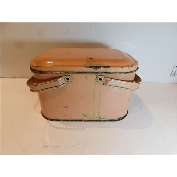 VINTAGE PINK LUNCHBOX