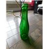 Image 1 : VINTAGE GREEN CANADA DRY BOTTLE
