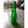Image 3 : VINTAGE GREEN CANADA DRY BOTTLE