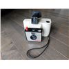 Image 2 : POLAROID SWINGER MODEL 20 CAMERA
