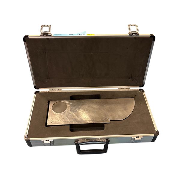 IIW Type 1 1018 Steel Ultrasonic Calibration Reference Block w/ Case - MSRP ~$690 – $760