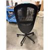 Image 3 : Black Mesh Back Armless Swivel Office Task Chair
