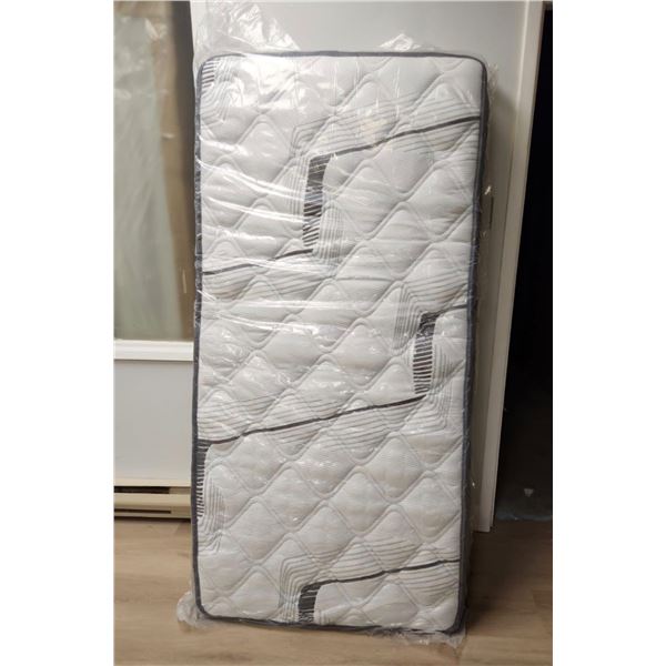 Brand new in Box Never Turn 9" Single Mattress White and Gray Striped Quilted Mattress