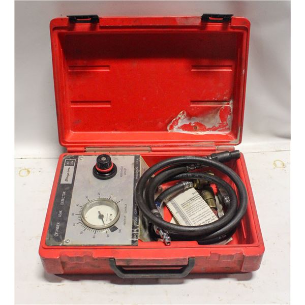 SNAP-ON MT324 CYLINDER LEAK TESTER