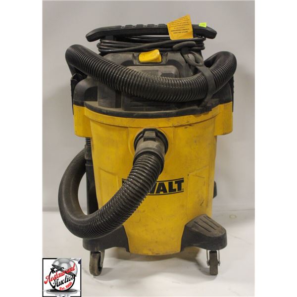 DEWALT 6 GALLON WET DRY SHOP VAC