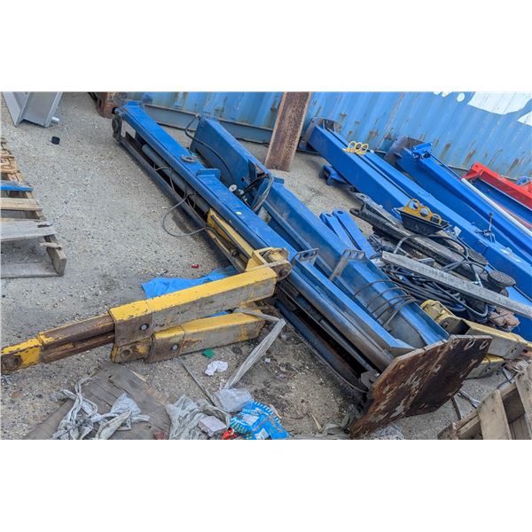 BLUE 2 POST CAR LIFT - MISSING PUMP MOTOR
