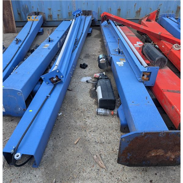 BLUE HOFMANN 2 POST CAR LIFT - MISSING PUMP MOTOR