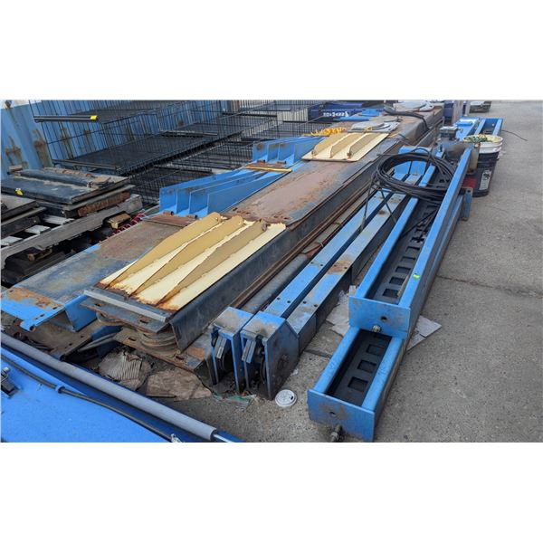 BLUE 4 POST CAR LIFT - MISSING PUMP MOTOR