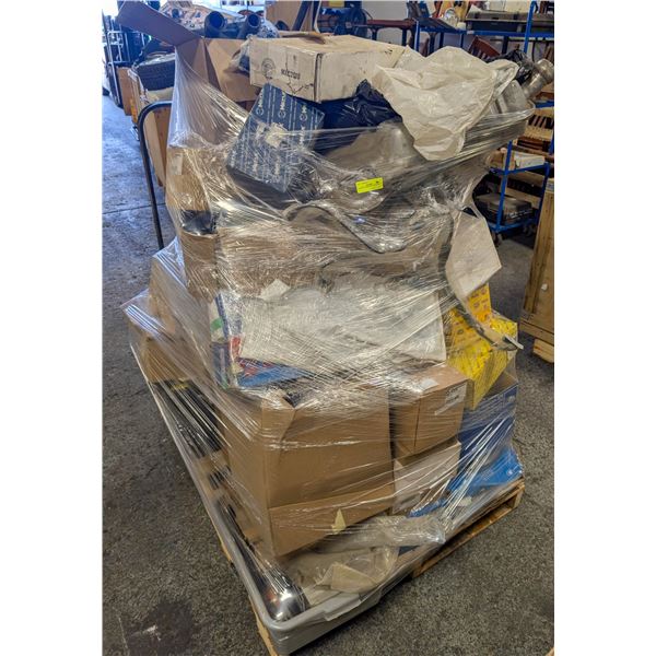PALLET OF ASSORTED CAR PARTS