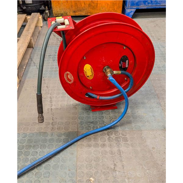 WALL MOUNT HOSE REEL W/ AIR HOSE