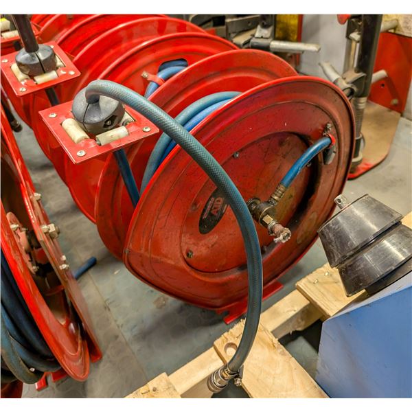 WALL MOUNT HOSE REEL W/ AIR HOSE