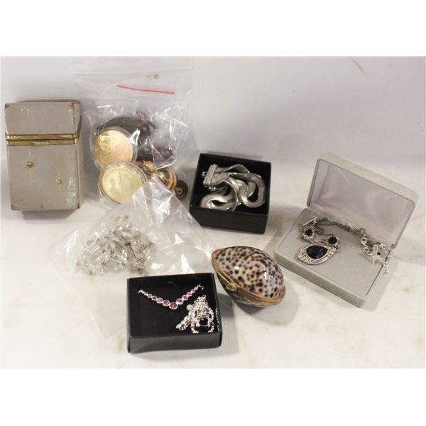 BAG OF VARIOUS ESTATE ITEMS