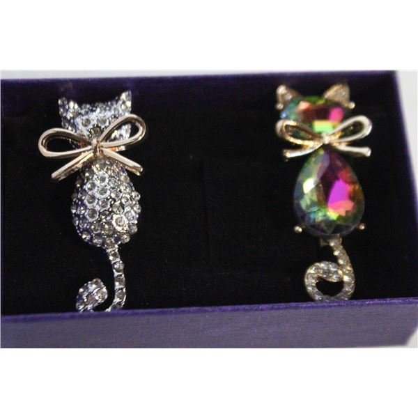 NEW 2PCS BROOCH SET
