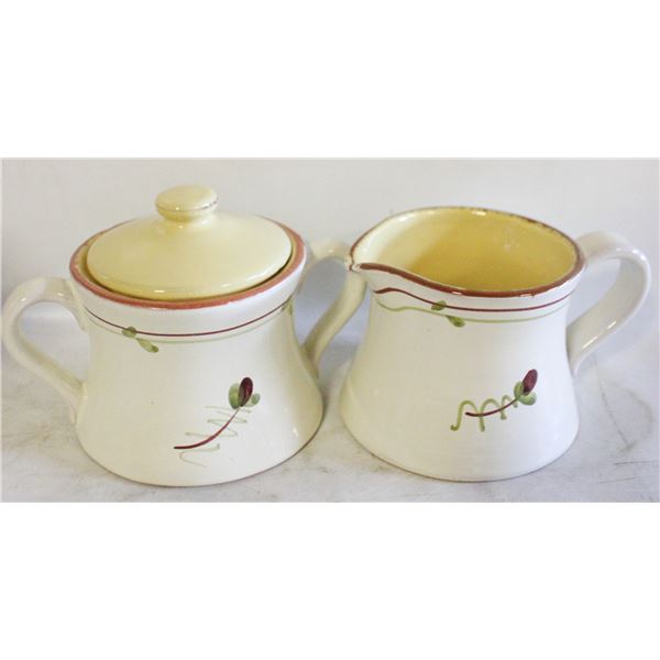 VIETRI FIORI DI BOSCO CERAMIC CREAMER AND