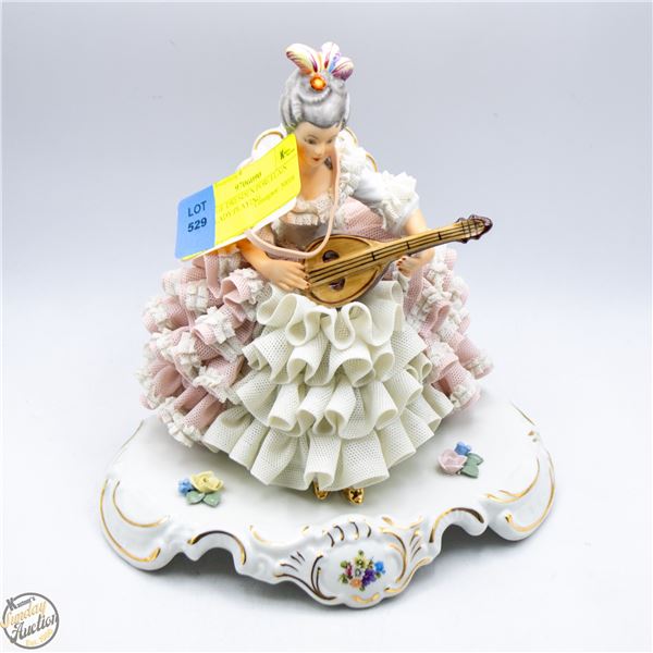VINTAGE DRESDEN PORCELAIN LACE LADY PLAYING