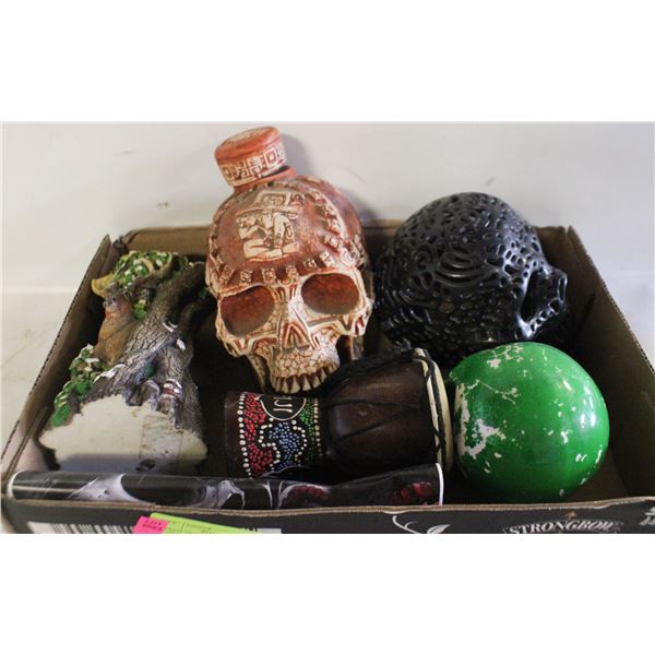 COLLECTION OF SKULLS AND OTHER DÉCOR ACCENTS