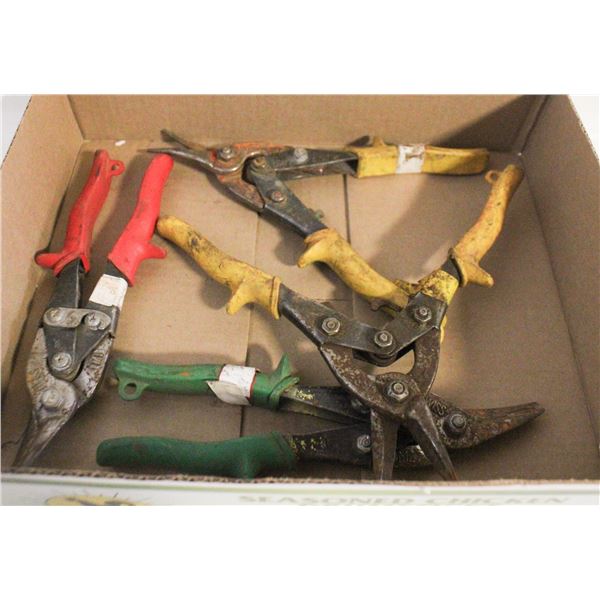 FLAT OF ASSORTED VINTAGE WISS AVIATION