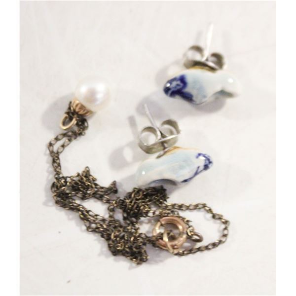 ESTATE PEARL+GOLD PENDANT ON A GOLD PLATED CHAIN +