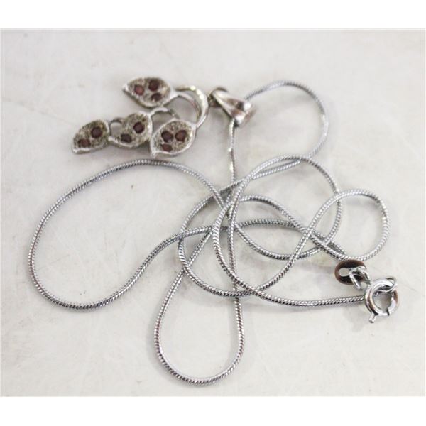ESTATE LADIES GARNET INLAID PENDANT NECKLACE