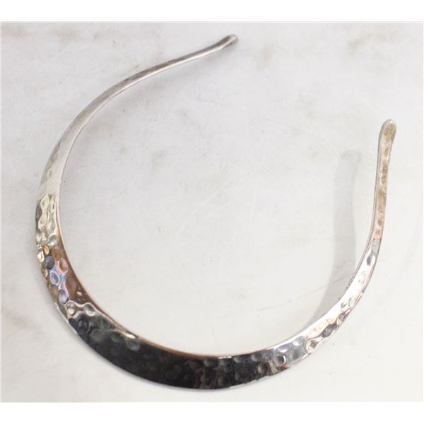 ESTATE LADIES STATEMENT SOLID METAL NECKLACE