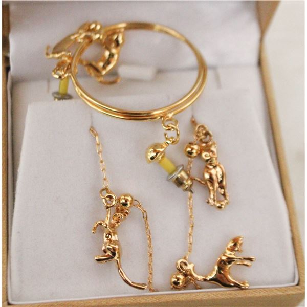 GOLD PLATED CAT HOOP EARRINGS WITH MATCHING