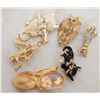 Image 1 : 6 CAT THEME GOLD TONE BROACHES/PINS
