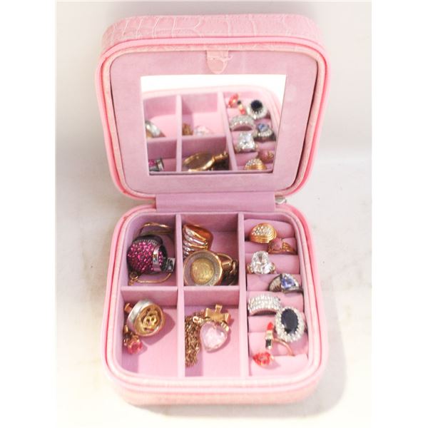 JEWLERY BOX FULL OF JEWLERY