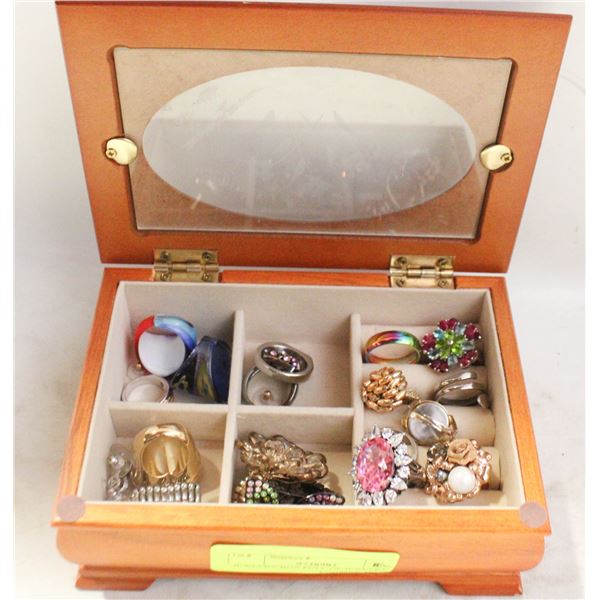 JEWLERY BOX FULL OF JEWLERY