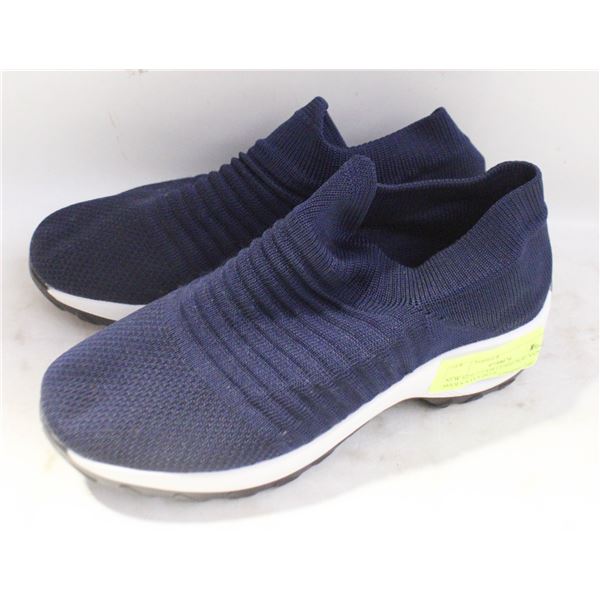 NEW SIZE 7.5 AIR CUSHION RUNNING SHOES NAVY BLUE