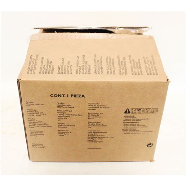 LARGE PARTYLITE  5LB MULBERRY 3 WICK SCENTED