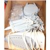 Image 1 : RETRACTABLE CLOTHESLINE WITH PEGS IRON AND OTHER