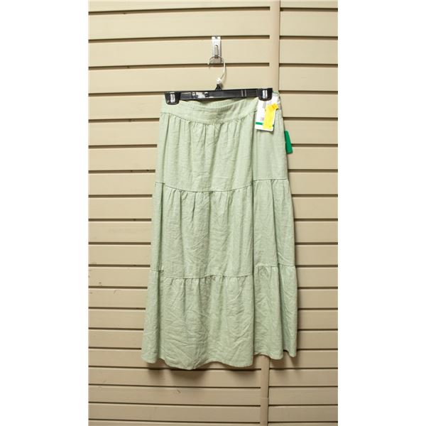 NEW MATTY M WOMEN'S LIGHT GREEN SKIRT XL