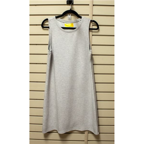 NEW GAIAM WOMEN'S SLEEVELESS GREY DRESS M