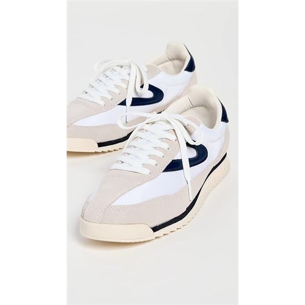 BRAND NEW TRETORN WOMEN LACE UP SNEAKER SIZE 9