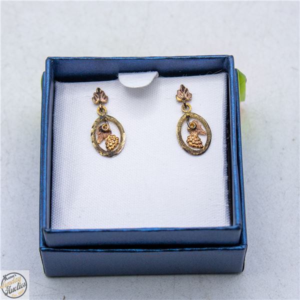 VINTAGE BLACK HILL 14K GOLD TRI-COLOR GRAPE