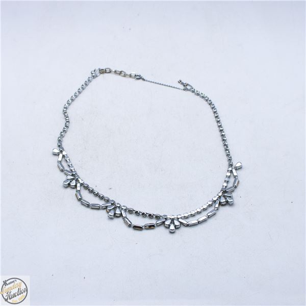 LADIES EVENING-WEAR NECKLACE