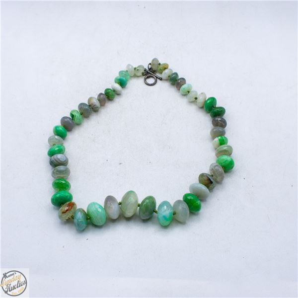 VINTAGE NECKLACE VARIOUS GREEN GEMSTONES