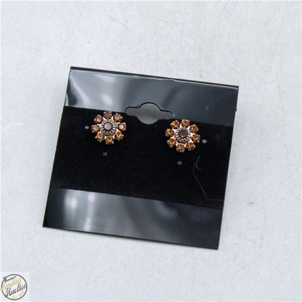 FLOWER STUD EARRINGS