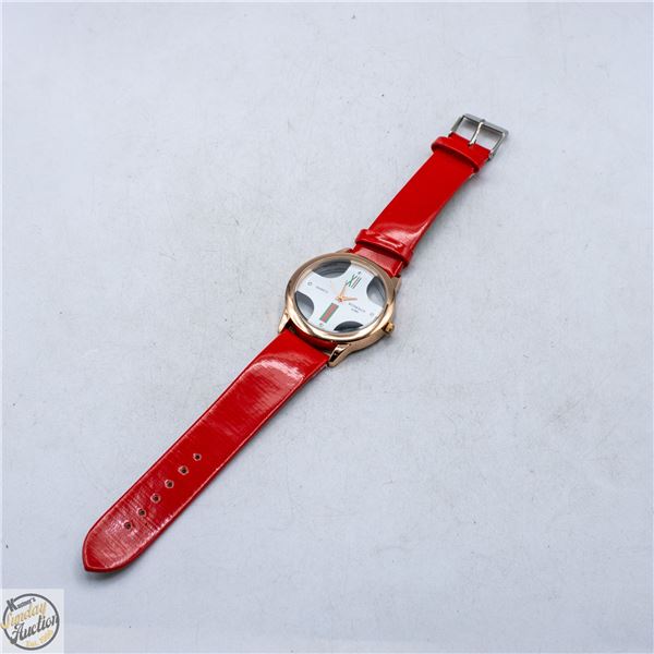 WOMAGE QUARTS WATCH MODEL A380 WITH ITALY COLORS