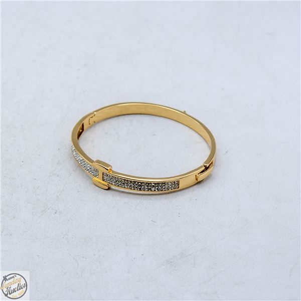 GOLD-TONE RHINESTONE BRACELET