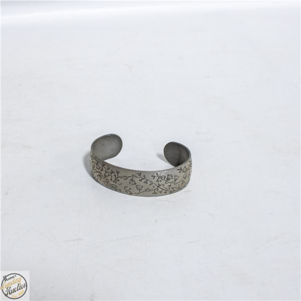 LEONARD LILY OF THE VALLEY MADE IN BOLIVIA BANGLE