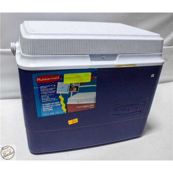 RUBBERMAID COOLER
