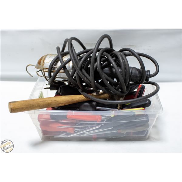 CONTAINER OF HAND TOOLS AND TROUBLE LIGHT