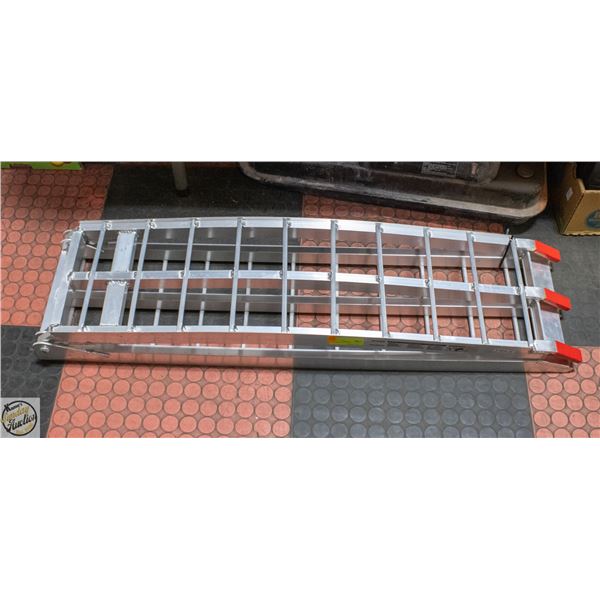 LOADING RAMP 750 LBS